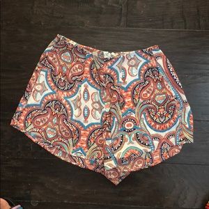 Show me your mumu shorts. XS